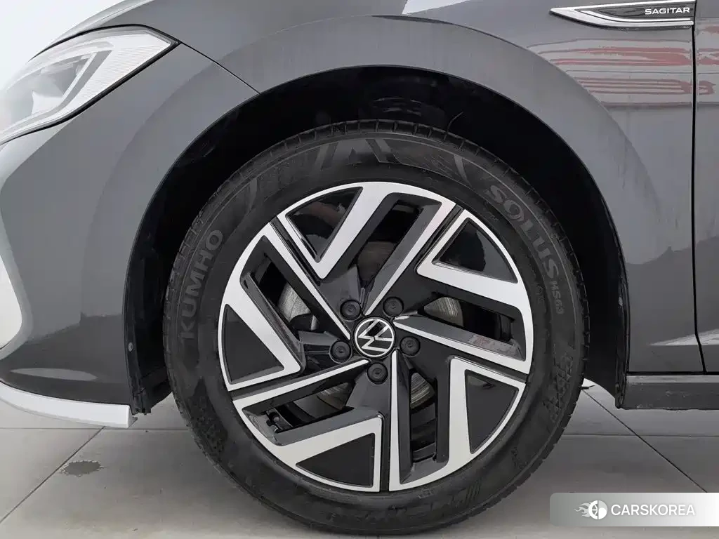 Volkswagen Sagitar id 4599832 из Китая 14