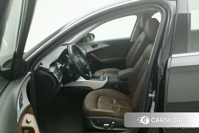 Audi A6L id 3926941 из Китая 14