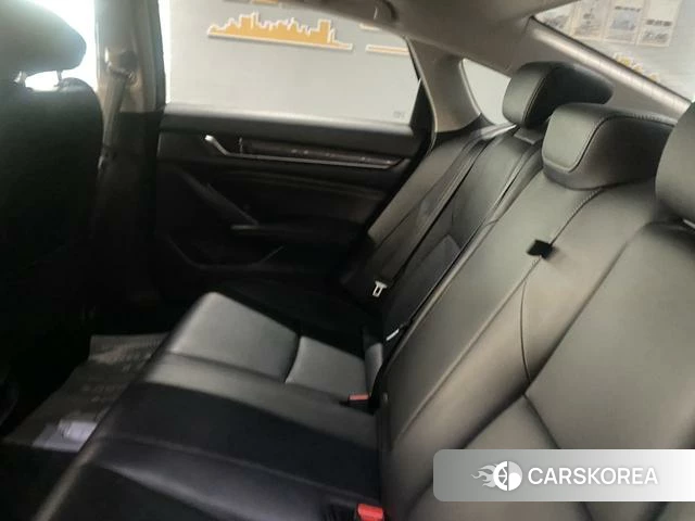 Honda Accord id 4307778 из Китая 14
