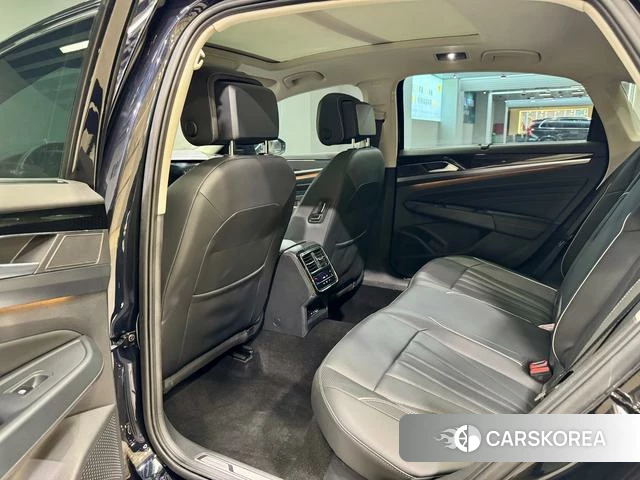 Volkswagen Passat id 3837399 из Китая 14