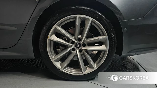 Audi A7 (4K) id 4284491 из Кореи 14