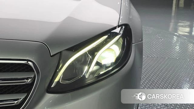 Mercedes-Benz E-Class W213 id 4536861 из Кореи 14
