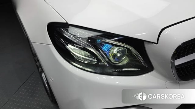 Mercedes-Benz E-Class W213 id 4596378 из Кореи 14