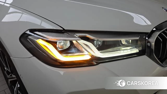 BMW 5 Series (G30) id 4855538 из Кореи 14