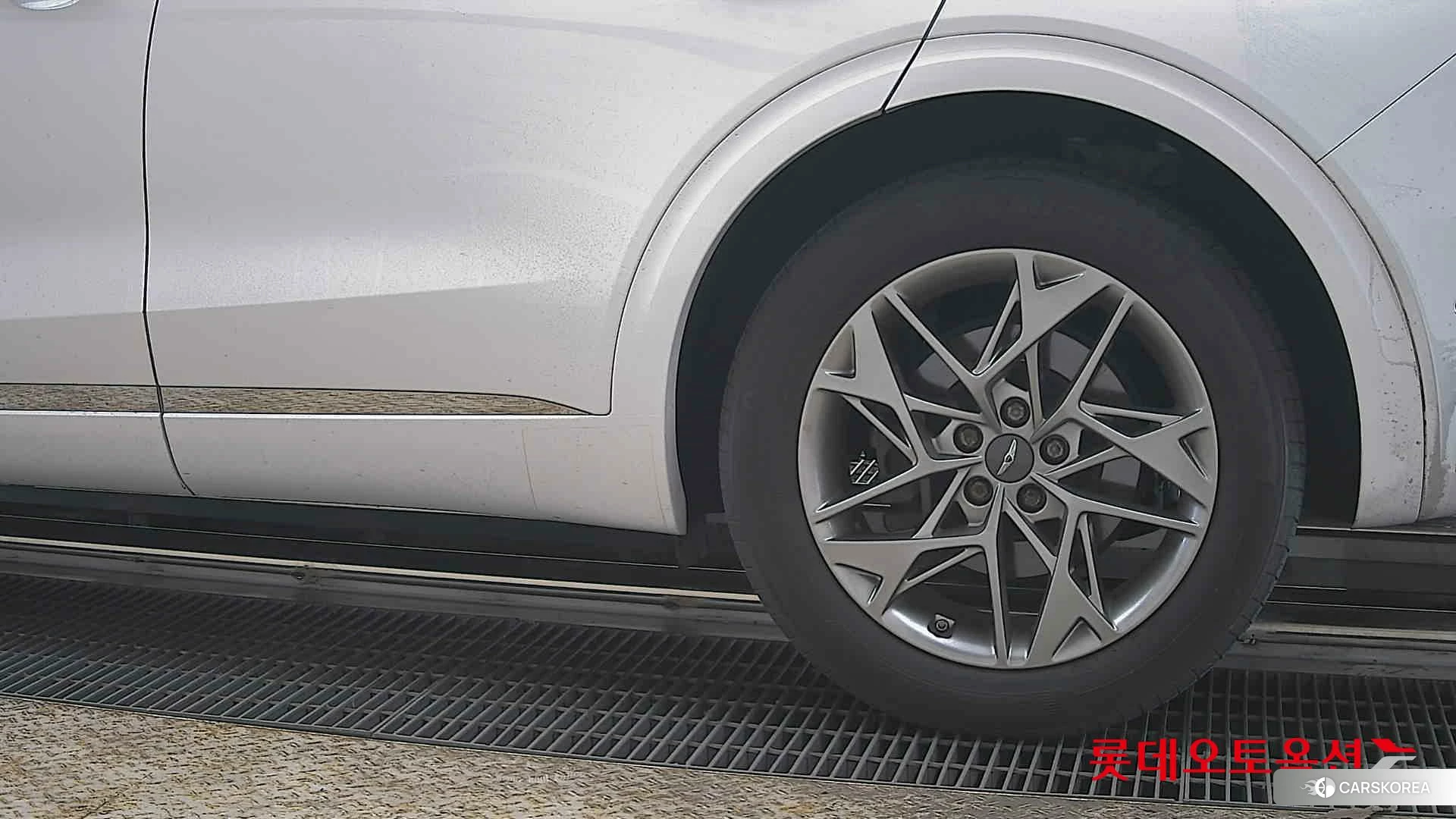 Hyundai GV70 id 3882068 из Кореи 14