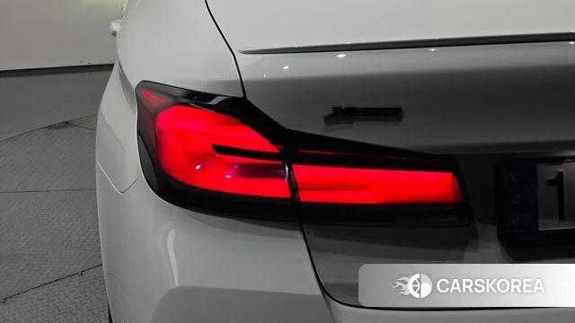 BMW 5 Series (G30) id 4650619 из Кореи 15