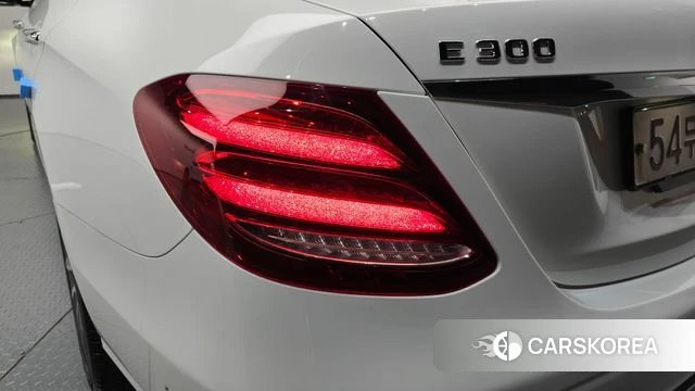 Mercedes-Benz E-Class W213 id 4447401 из Кореи 15