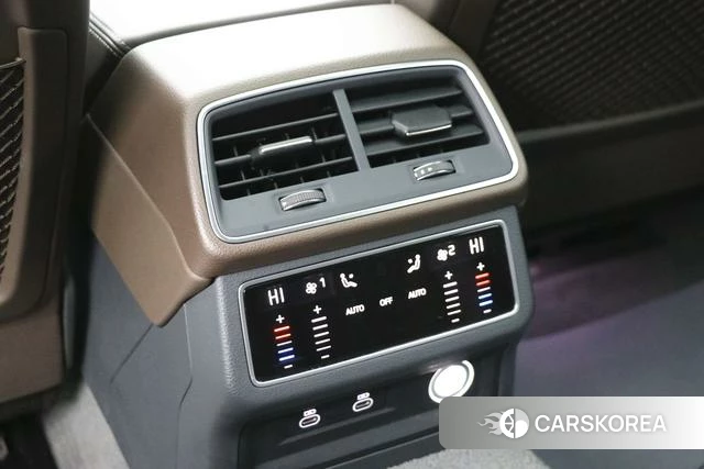 Audi A7L id 4210353 из Китая 15