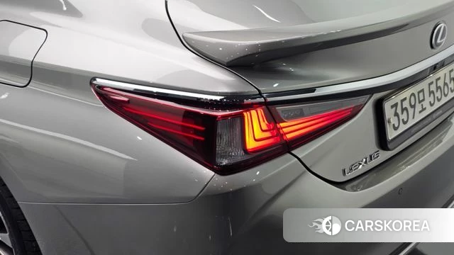 Lexus ES300h 7th generation id 4900109 из Кореи 15