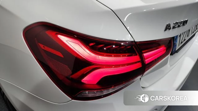 Mercedes-Benz A-Class W177 id 4224050 из Кореи 15