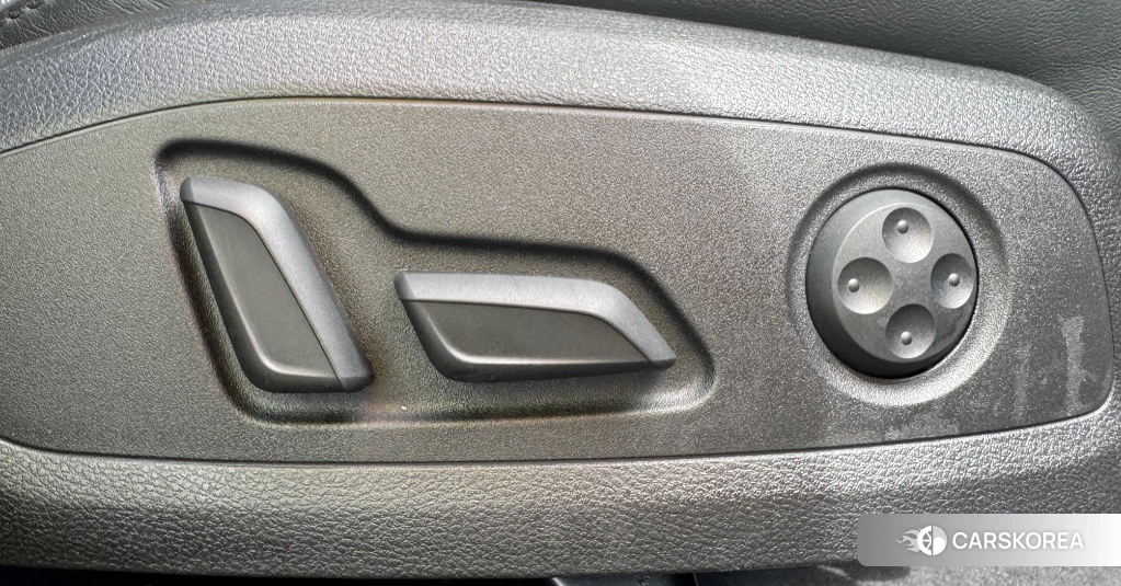 Audi A4L id 4455149 из Китая 15