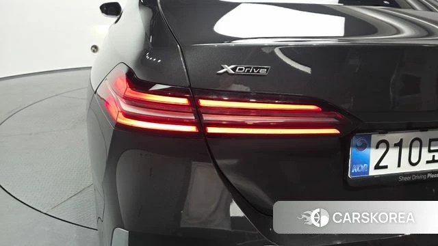 BMW 5 Series (G60) id 4649629 из Кореи 15