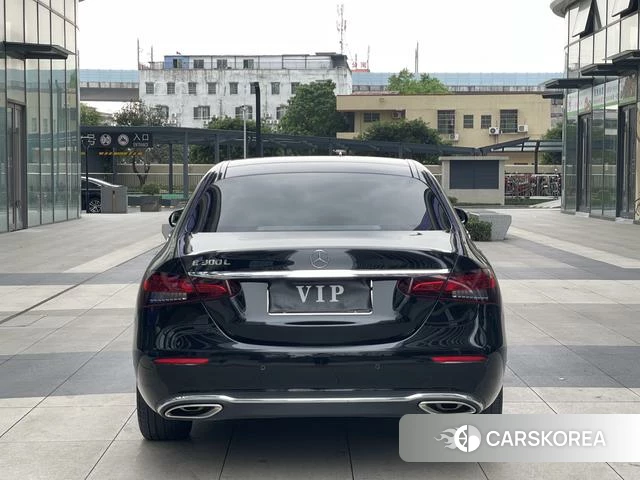 Mercedes-Benz E-class id 4263522 из Китая 15