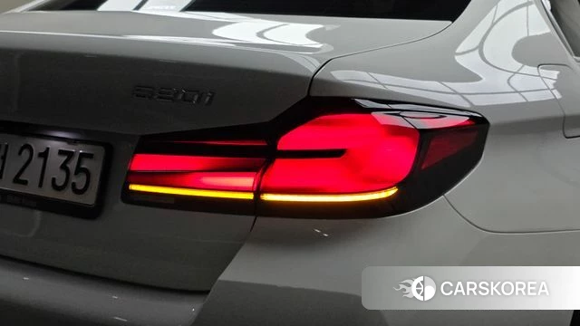 BMW 5 Series (G30) id 4834845 из Кореи 15