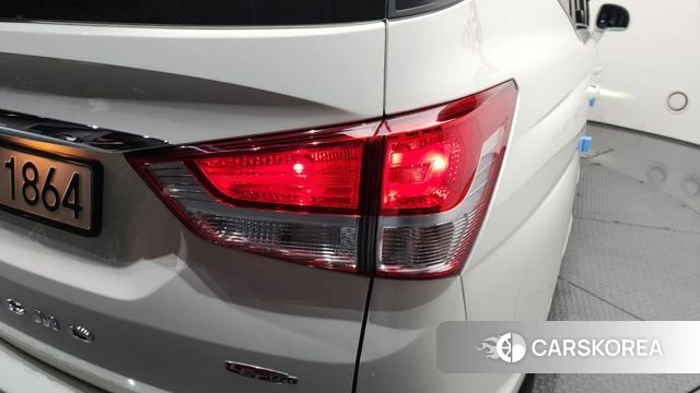 Ssangyong Korando Turismo id 4378179 из Кореи 15