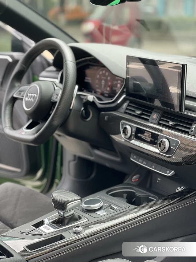 Audi RS 5 id 4211488 из Китая 15