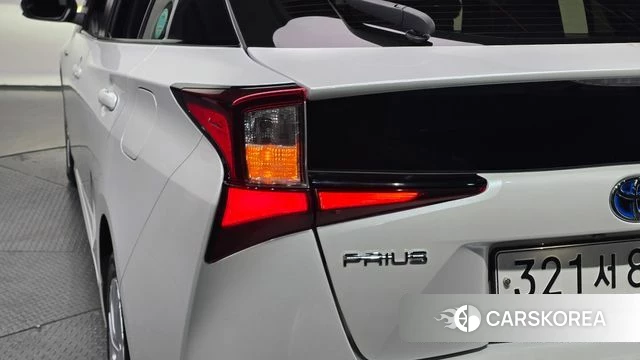 Toyota Prius 4th Generation id 4702652 из Кореи 15