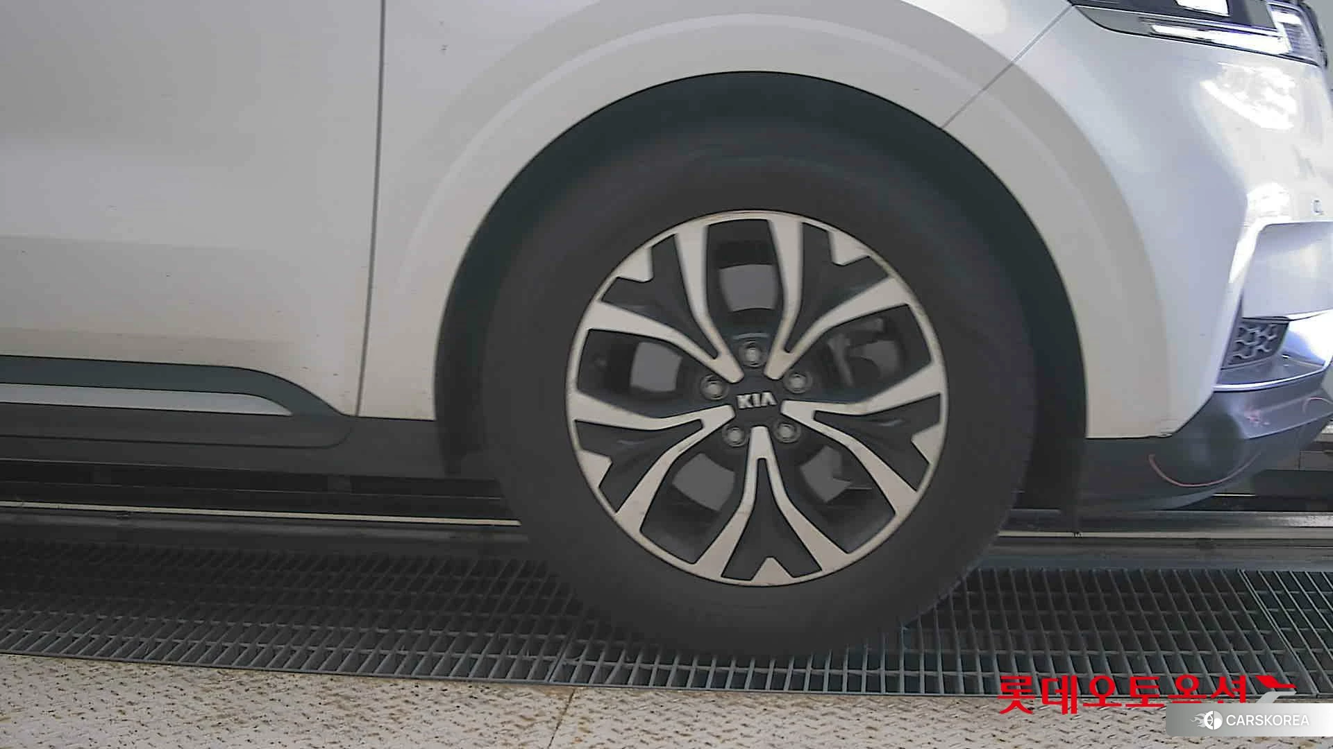 Kia Carnival id 4679383 из Кореи 15