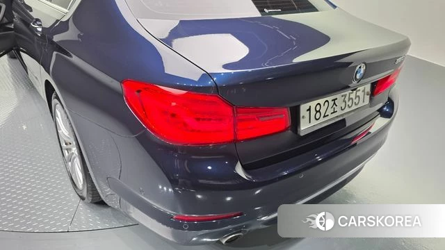 BMW 5 Series (G30) id 4338946 из Кореи 15