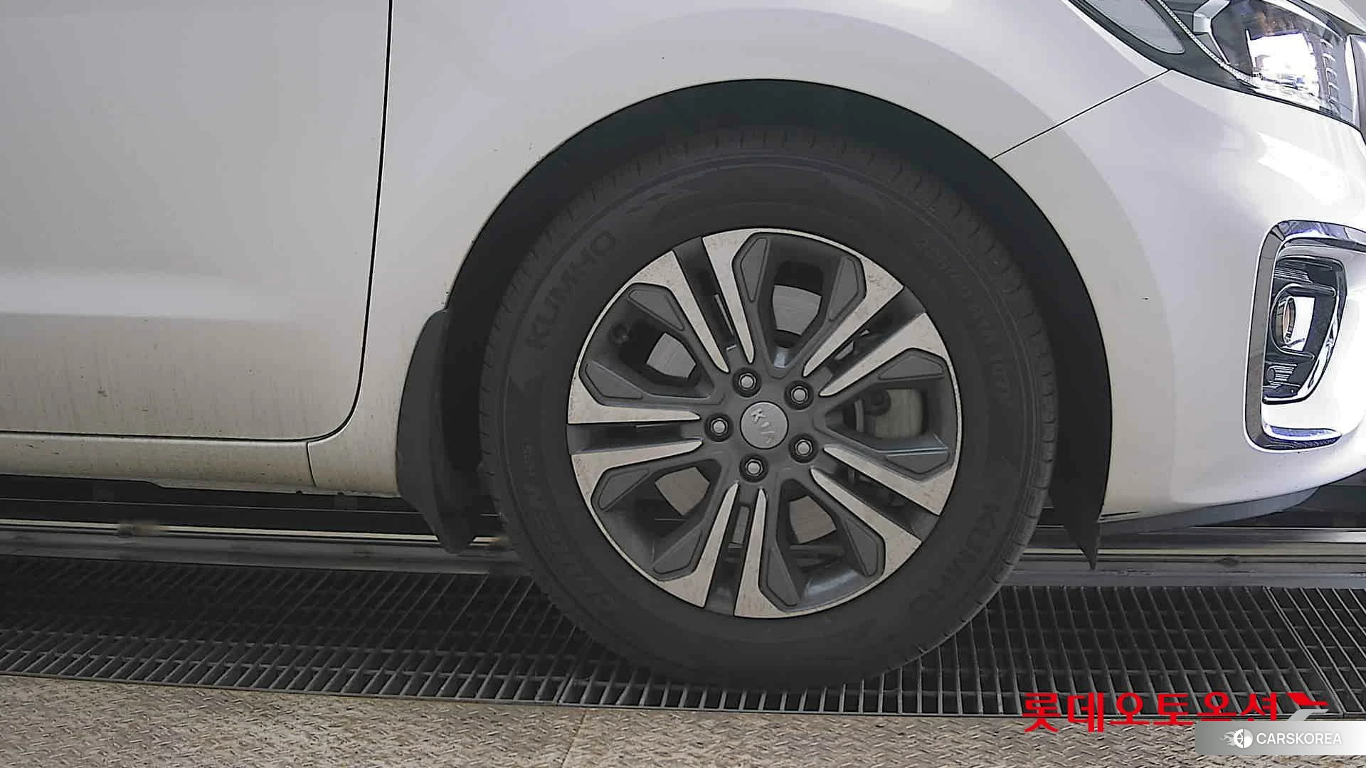 Kia Carnival id 3875740 из Кореи 15