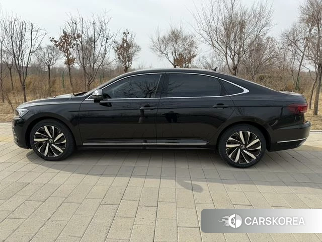 Volkswagen Passat id 4256035 из Китая 15