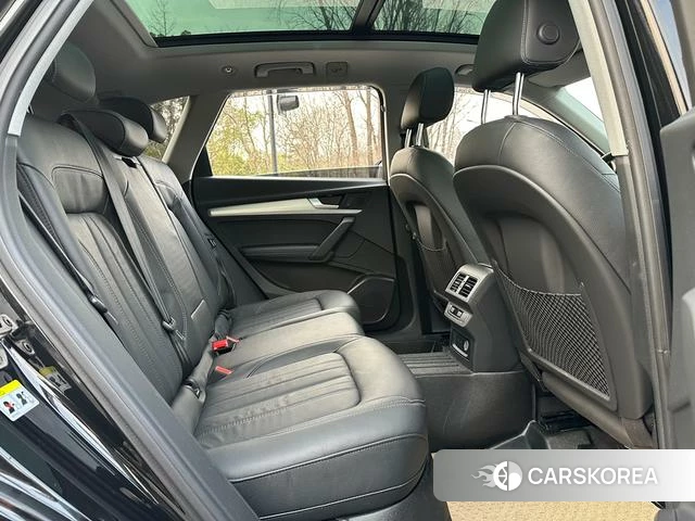 Audi Q5L id 4236312 из Китая 15