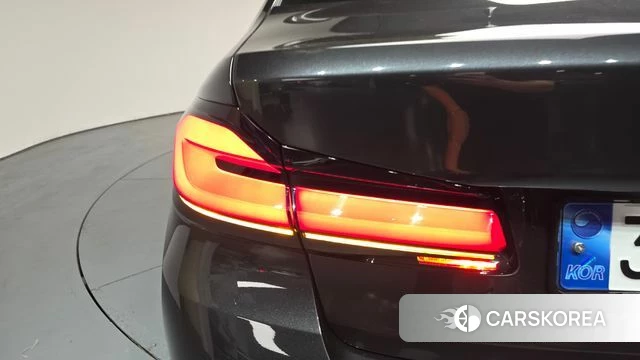 BMW 5 Series (G30) id 4267355 из Кореи 15