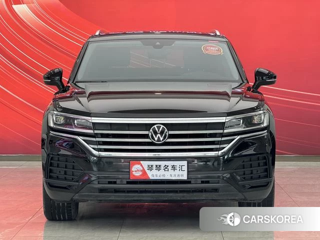 Volkswagen Touareg id 4297639 из Китая 15