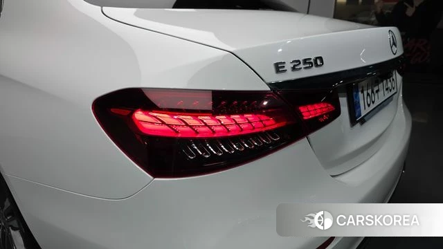 Mercedes-Benz E-Class W213 id 4186128 из Кореи 15