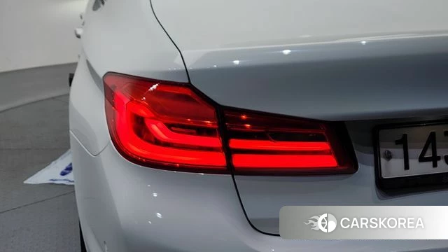 BMW 5 Series (G30) id 4638153 из Кореи 15