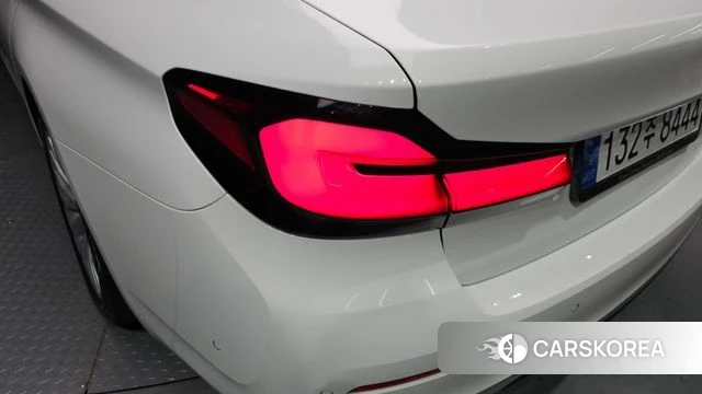 BMW 5 Series (G30) id 4302661 из Кореи 15
