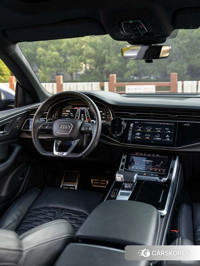 Audi RS Q8 id 4271122 из Китая 15