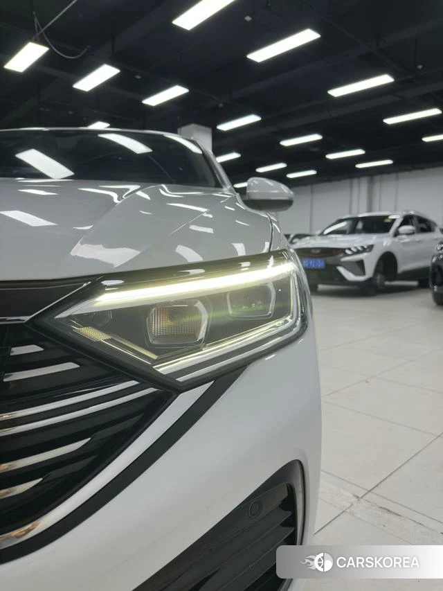 Volkswagen Sagitar id 4263077 из Китая 15
