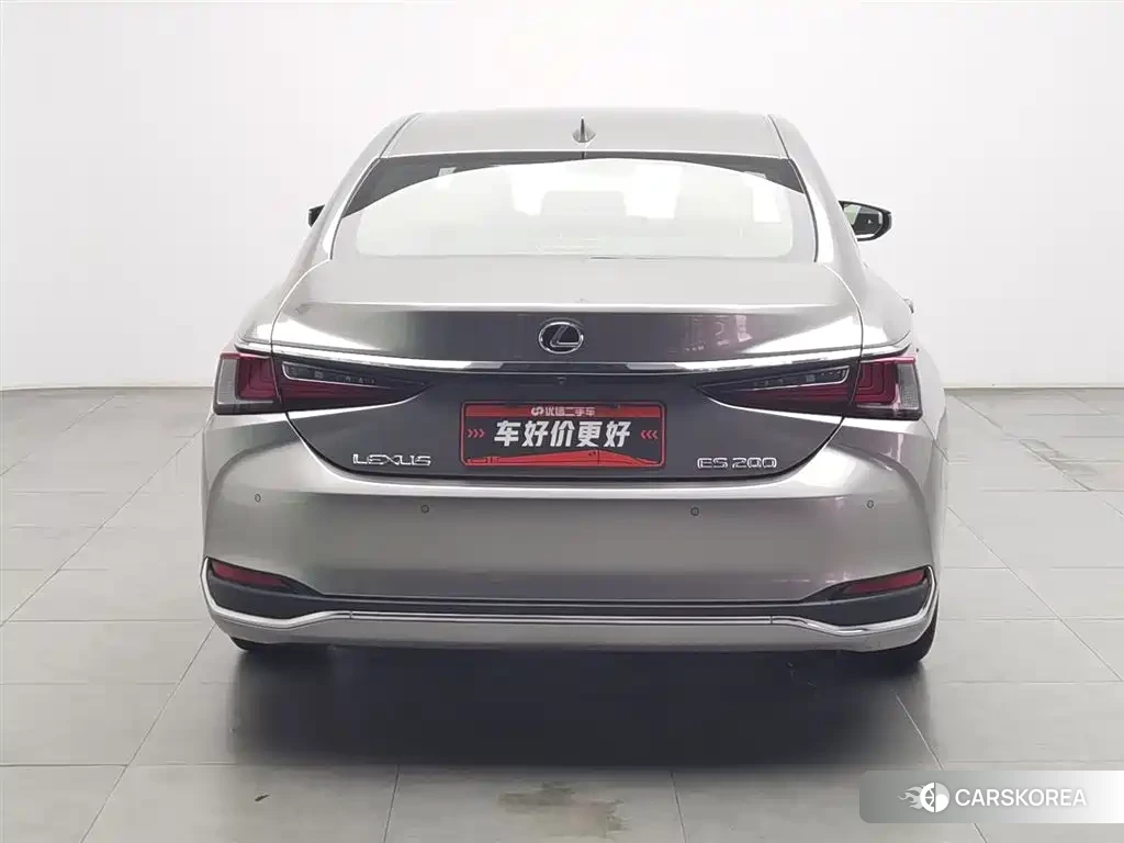 Lexus ES id 4628176 из Китая 15