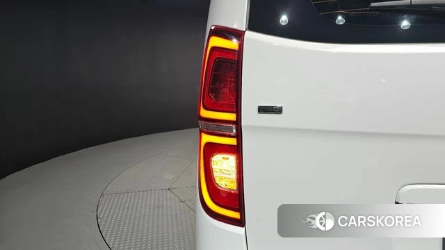 Hyundai The New Grand Starex id 4637916 из Кореи 14