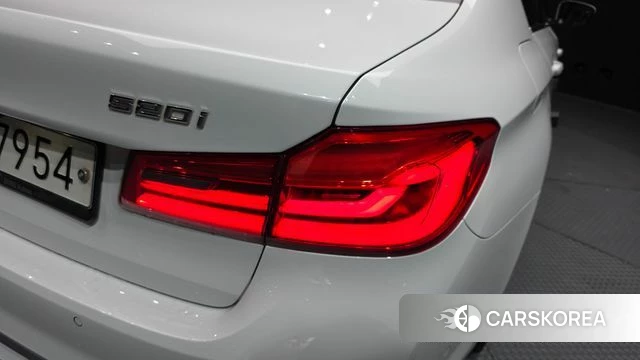 BMW 5 Series (G30) id 4245816 из Кореи 15