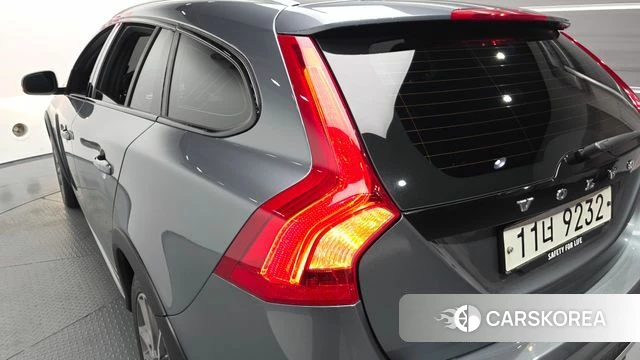 Volvo V60 Cross-Country id 4699024 из Кореи 15