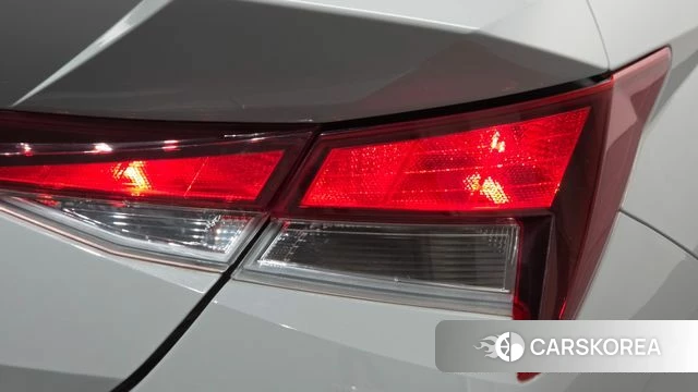 Hyundai Avante Hybrid (CN7) id 4656730 из Кореи 15