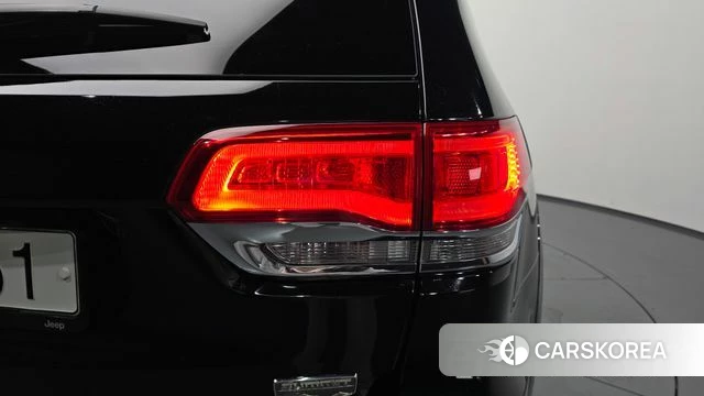 Jeep Grand Cherokee id 4604931 из Кореи 15