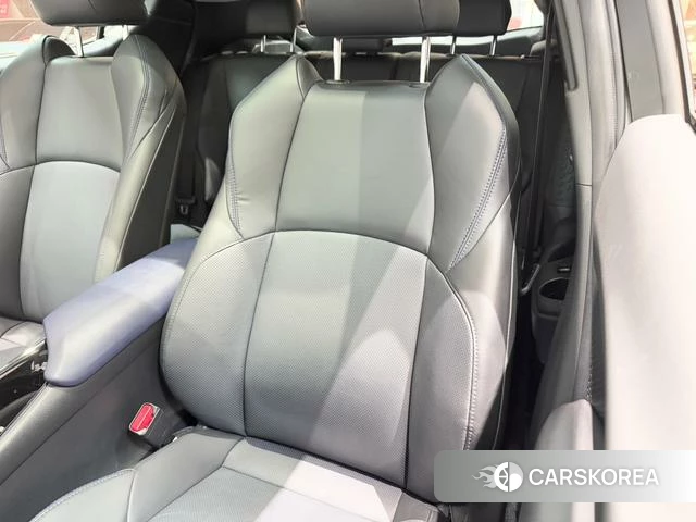 Toyota C-HR id 4262294 из Китая 15