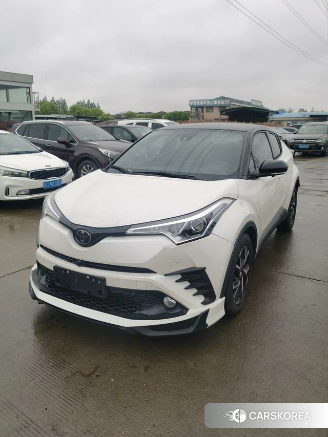 Toyota C-HR id 4210927 из Китая 15