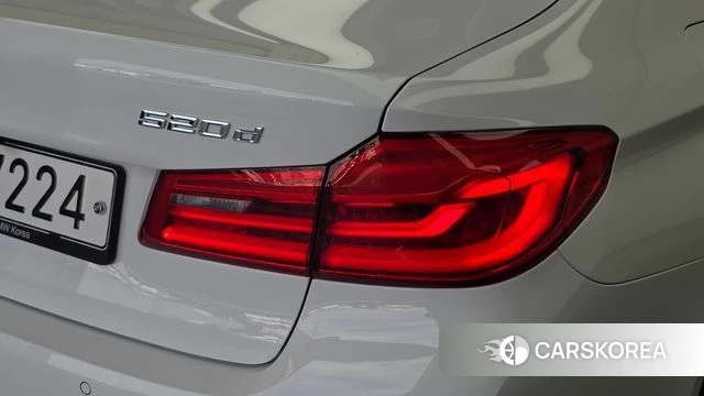 BMW 5 Series (G30) id 4918961 из Кореи 15