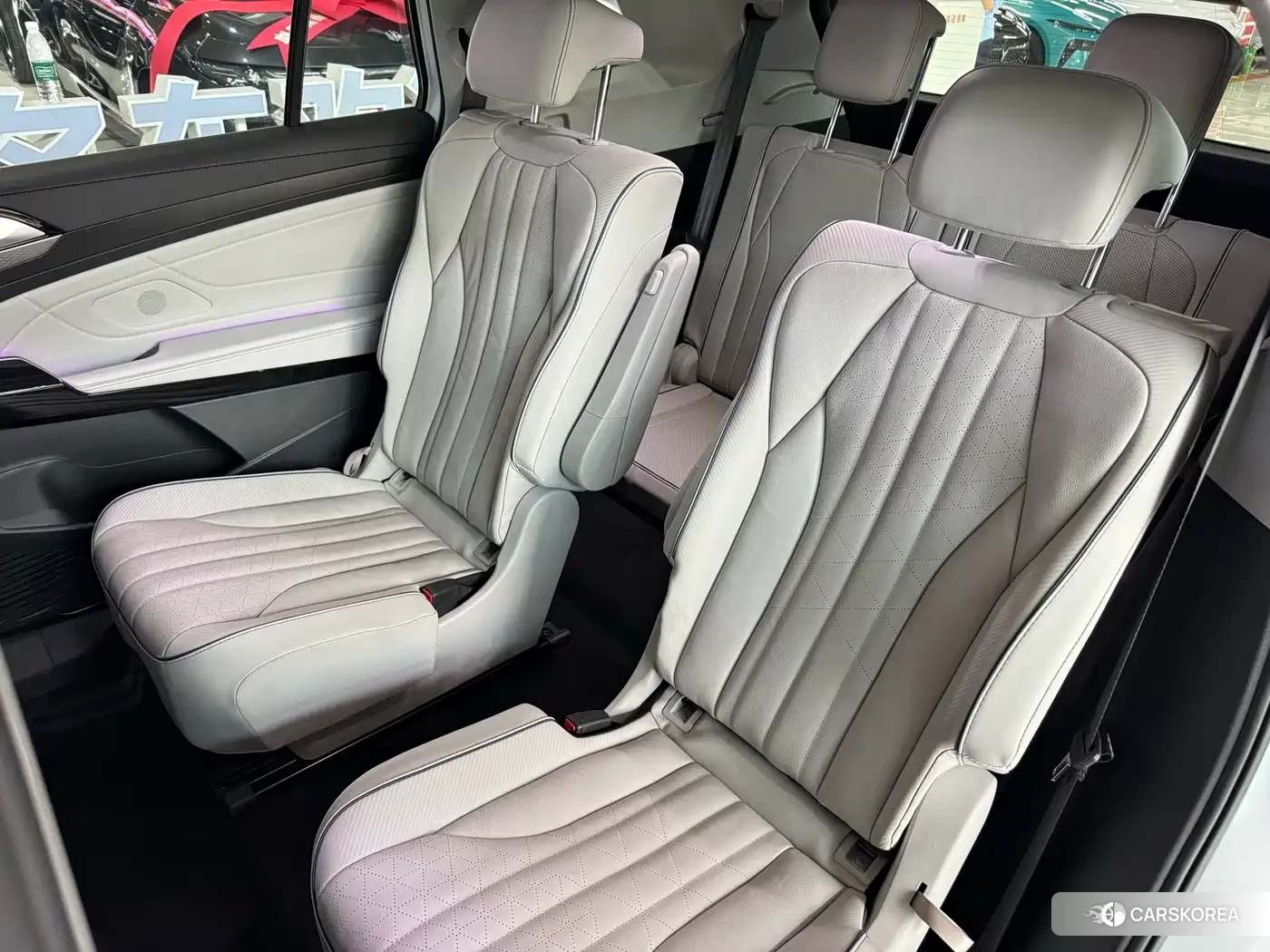 Volkswagen ID.6 X id 4644637 из Китая 15