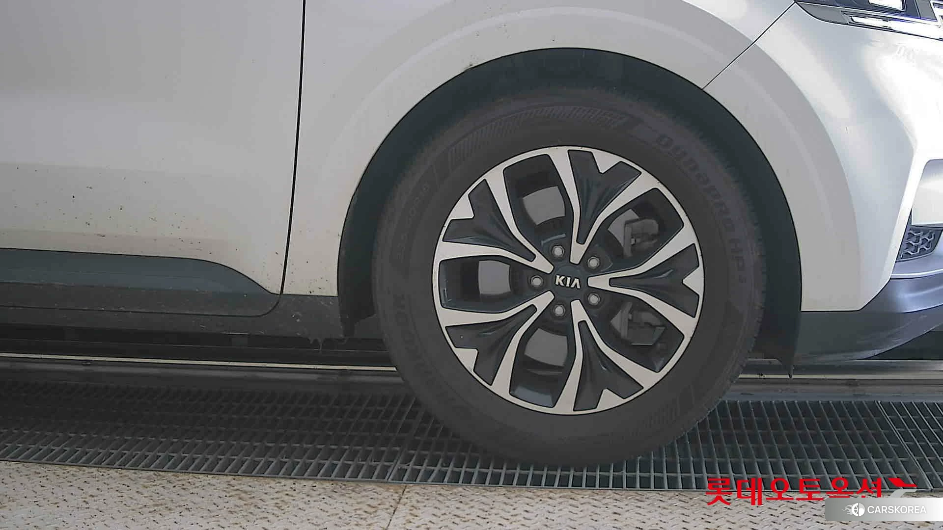 Kia Carnival id 4669072 из Кореи 15