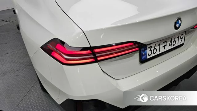 BMW 5 Series (G60) id 4381664 из Кореи 15