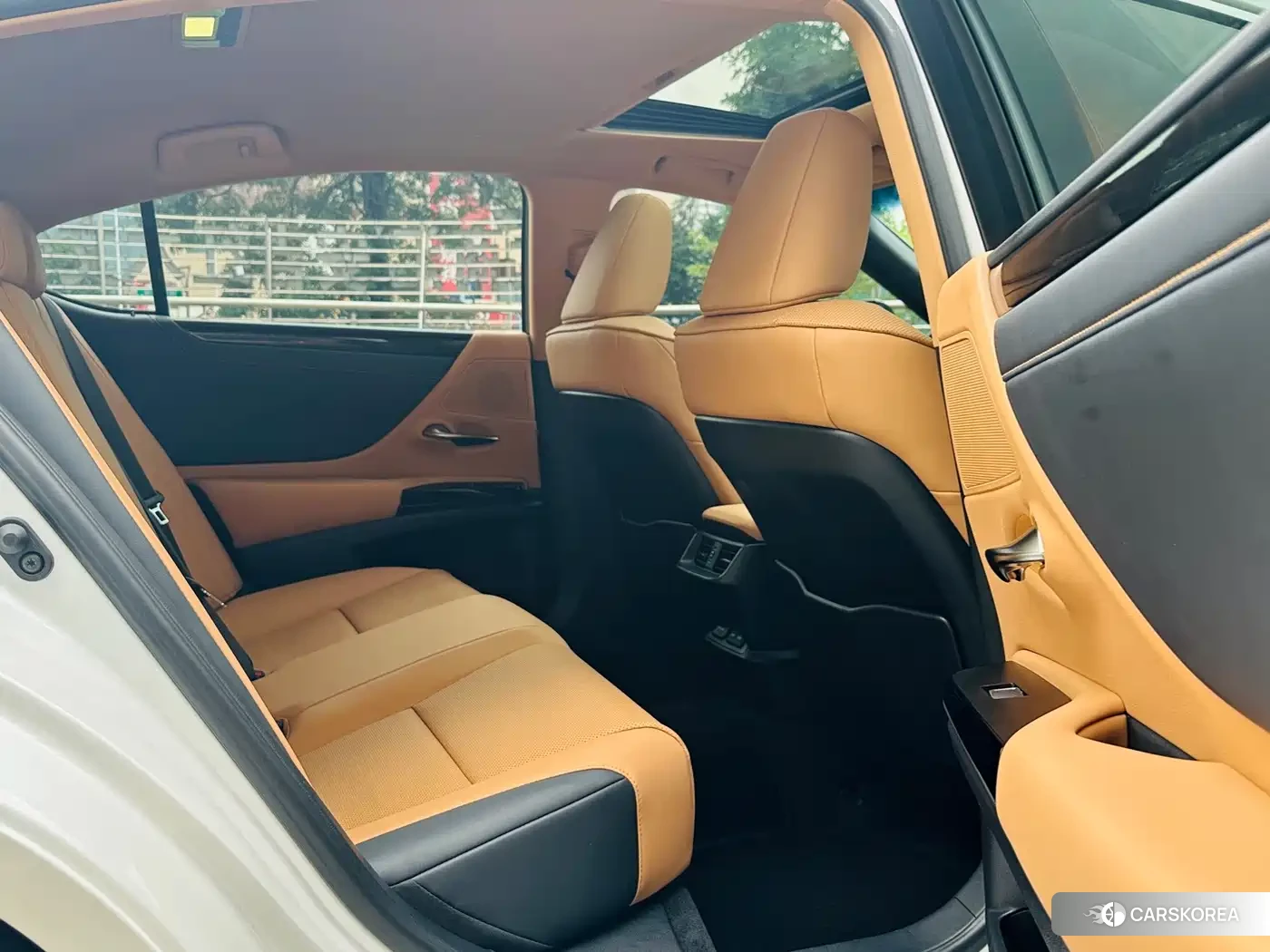 Lexus ES id 4654585 из Китая 15