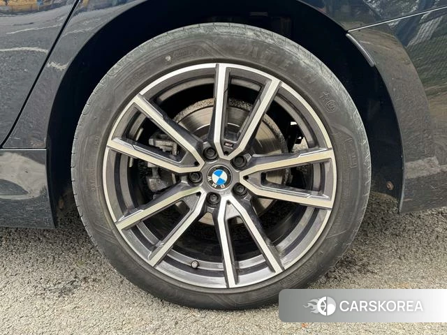 BMW 3 series id 4275705 из Китая 15