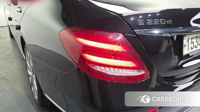Mercedes-Benz E-Class W213 id 4324898 из Кореи 15