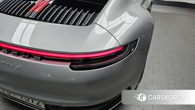 Porsche 911(992) id 4325031 из Кореи 15