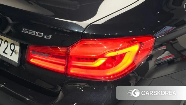 BMW 5 Series (G30) id 4907182 из Кореи 15